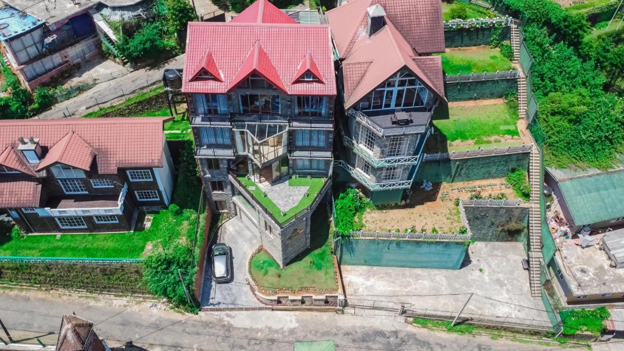 Отель Baron Luxury Boutique Нувара-Элия Экстерьер фото