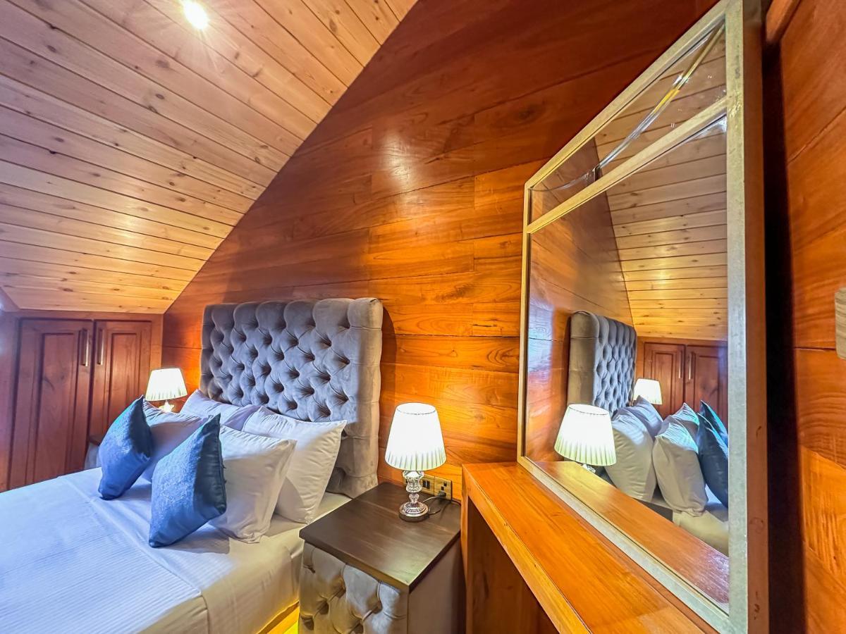 Отель Baron Luxury Boutique Нувара-Элия Экстерьер фото